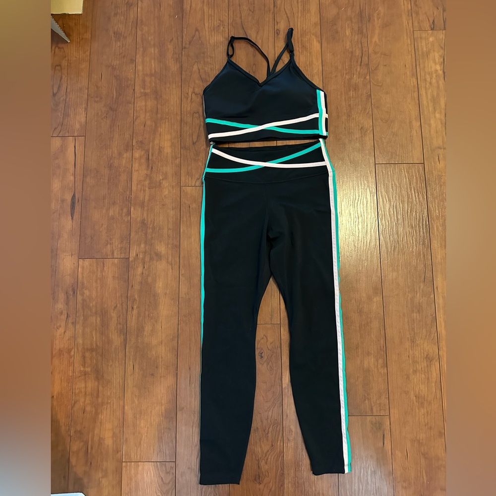 Nike Women’s workout Set